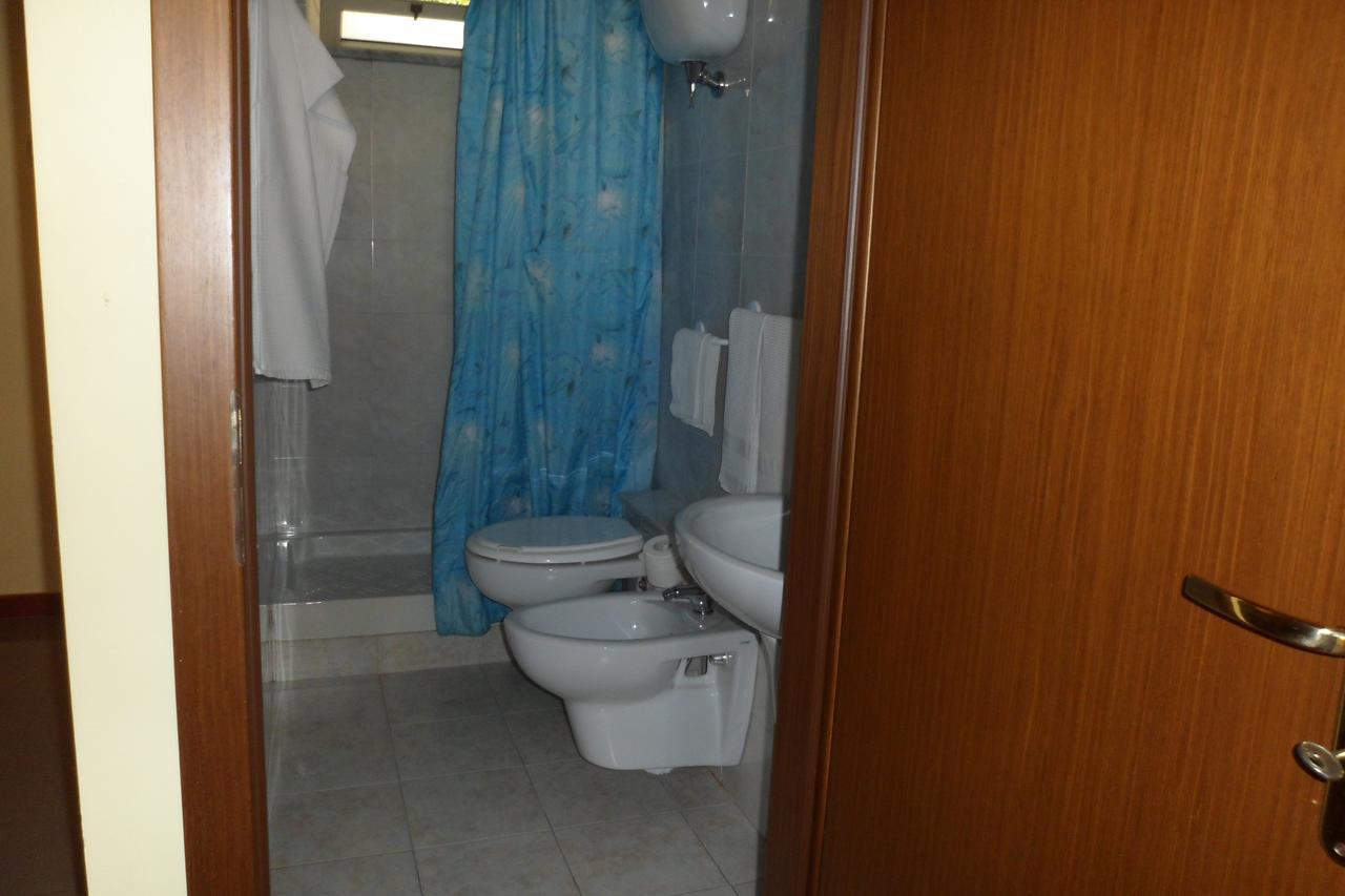 ויבו ולנטיה Albergo Miramonte מראה חיצוני תמונה